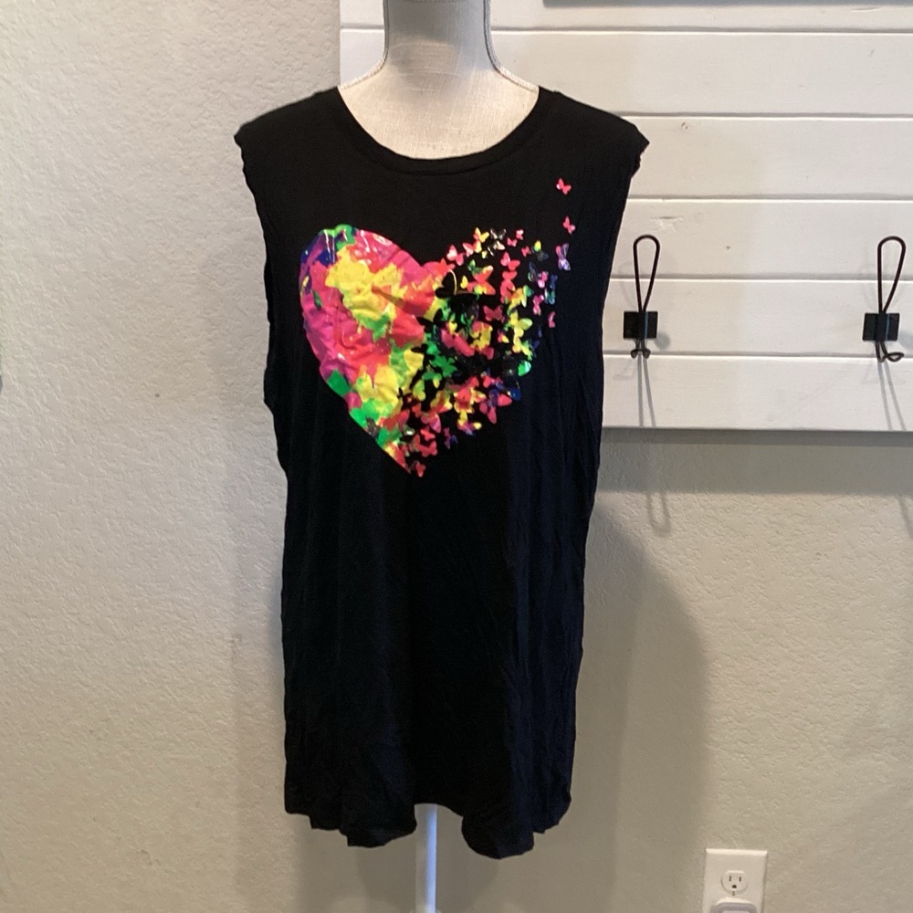 MagicMK Black Muscle Tee with Neon Heart Design